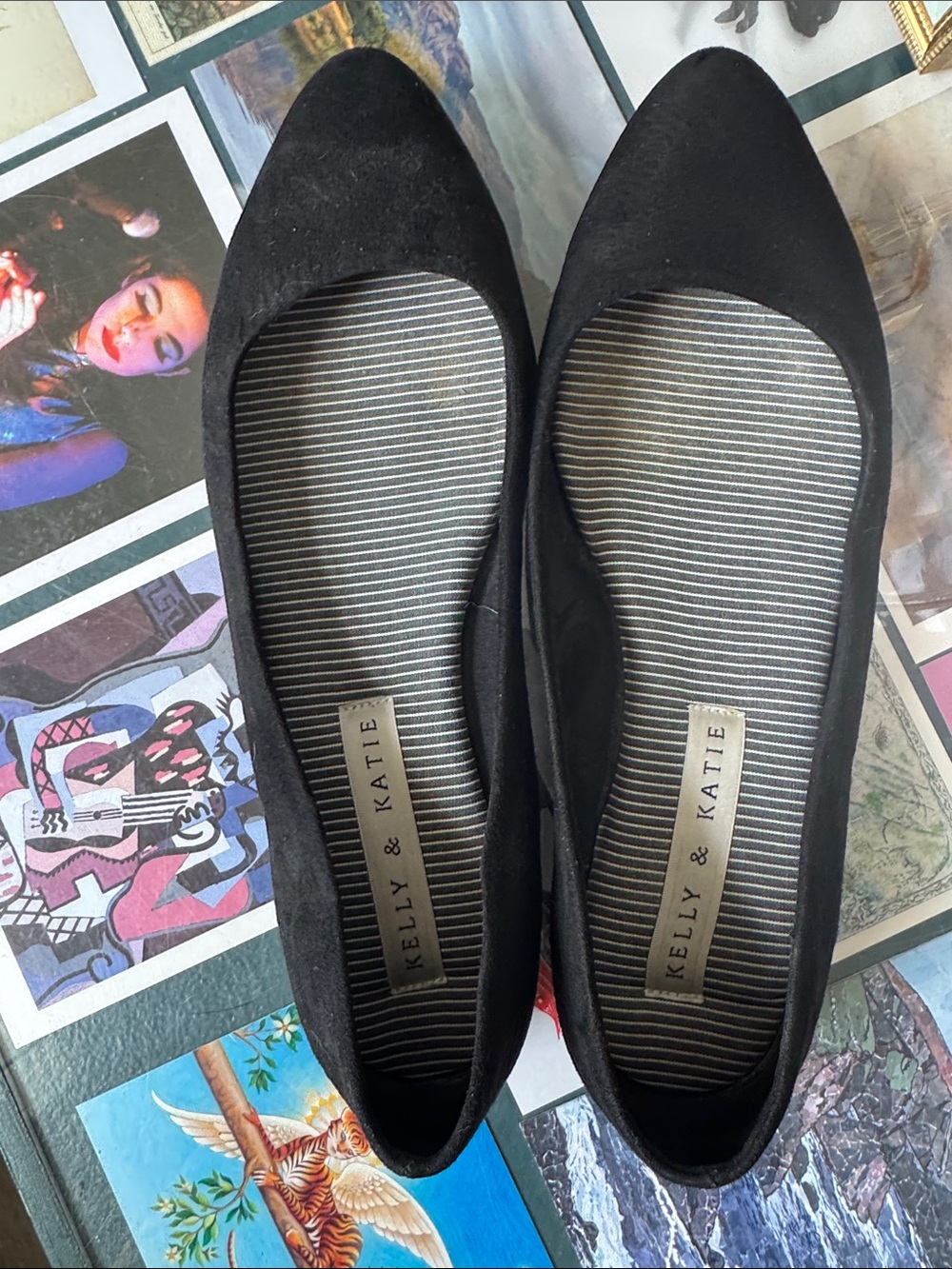 Kelly & Katie Black Rounded-Toe Ballet Flats, Size 8